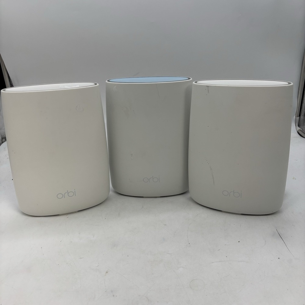 Netgear Orbi Tri-Band Wireless Wi-Fi Router RBR50v2 & Two Satellite RBS50v2 Lot